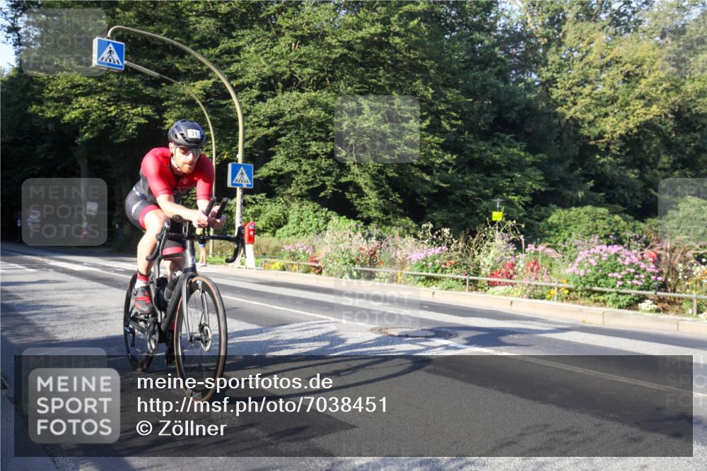 08.09.2024 - Stadtparktriathlon Zöllner http://msf.ph/oto/7038451 08.09.2024 08:52:16 Radfahren 31, 35, 54 meine-sportfotos.de