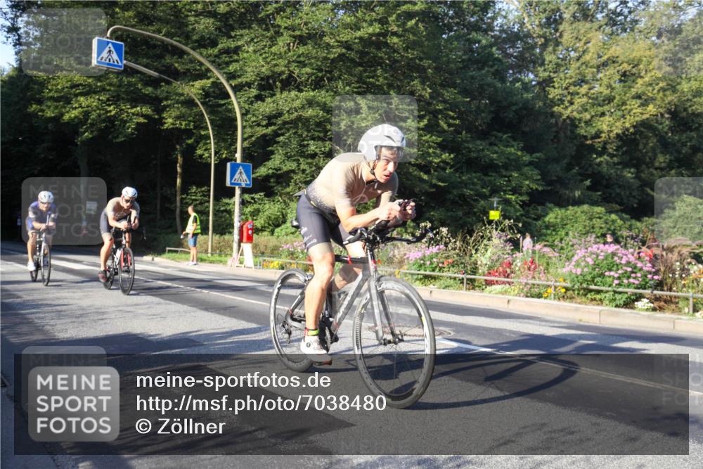 08.09.2024 - Stadtparktriathlon Zöllner http://msf.ph/oto/7038480 08.09.2024 08:53:03 Radfahren 4, 42, 45 meine-sportfotos.de