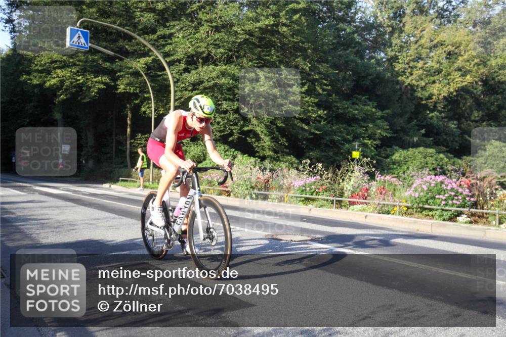 08.09.2024 - Stadtparktriathlon Zöllner http://msf.ph/oto/7038495 08.09.2024 08:53:19 Radfahren 8, 24, 58 meine-sportfotos.de