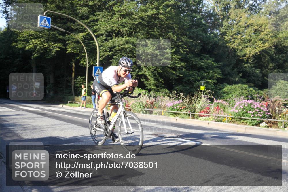 08.09.2024 - Stadtparktriathlon Zöllner http://msf.ph/oto/7038501 08.09.2024 08:53:27 Radfahren 60, 67 meine-sportfotos.de