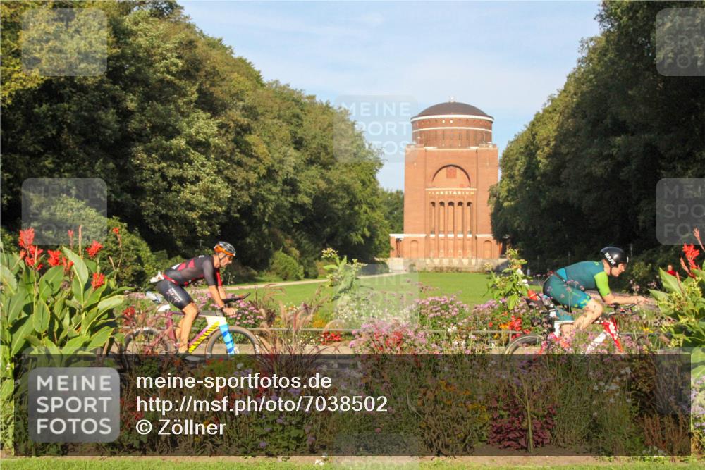08.09.2024 - Stadtparktriathlon Zöllner http://msf.ph/oto/7038502 08.09.2024 09:07:39 Radfahren 1, 5, 6, 14, 49, 59, 65, 126 meine-sportfotos.de