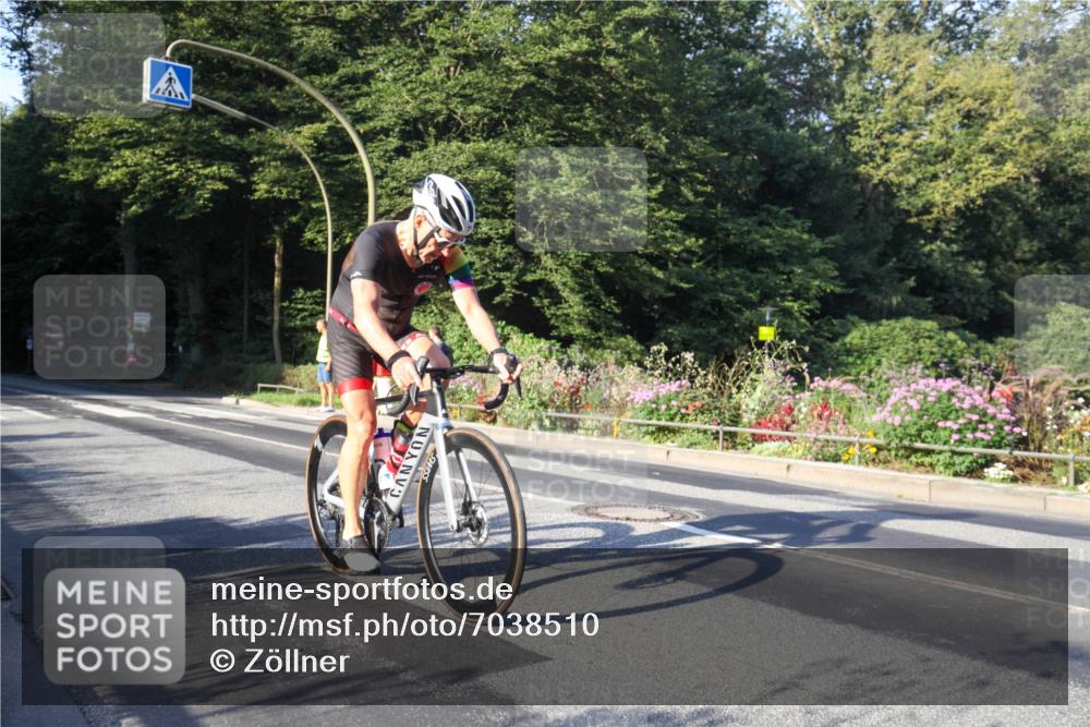 08.09.2024 - Stadtparktriathlon Zöllner http://msf.ph/oto/7038510 08.09.2024 08:53:57 Radfahren 6, 7, 13, 14 meine-sportfotos.de