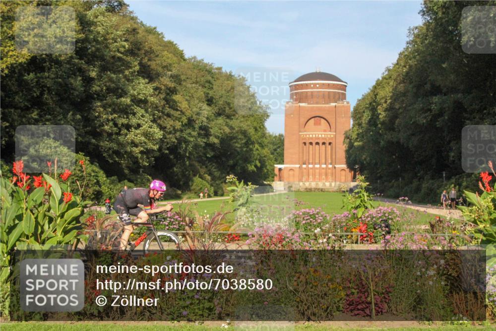 08.09.2024 - Stadtparktriathlon Zöllner http://msf.ph/oto/7038580 08.09.2024 09:09:31 Radfahren 15, 21, 40, 44, 54, 63, 76, 127 meine-sportfotos.de
