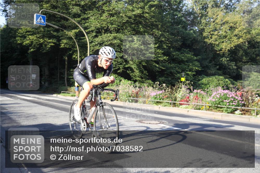 08.09.2024 - Stadtparktriathlon Zöllner http://msf.ph/oto/7038582 08.09.2024 08:57:28 Radfahren 80 meine-sportfotos.de