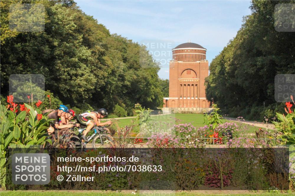 08.09.2024 - Stadtparktriathlon Zöllner http://msf.ph/oto/7038633 08.09.2024 09:10:08 Radfahren 10, 20, 69, 71, 98 meine-sportfotos.de