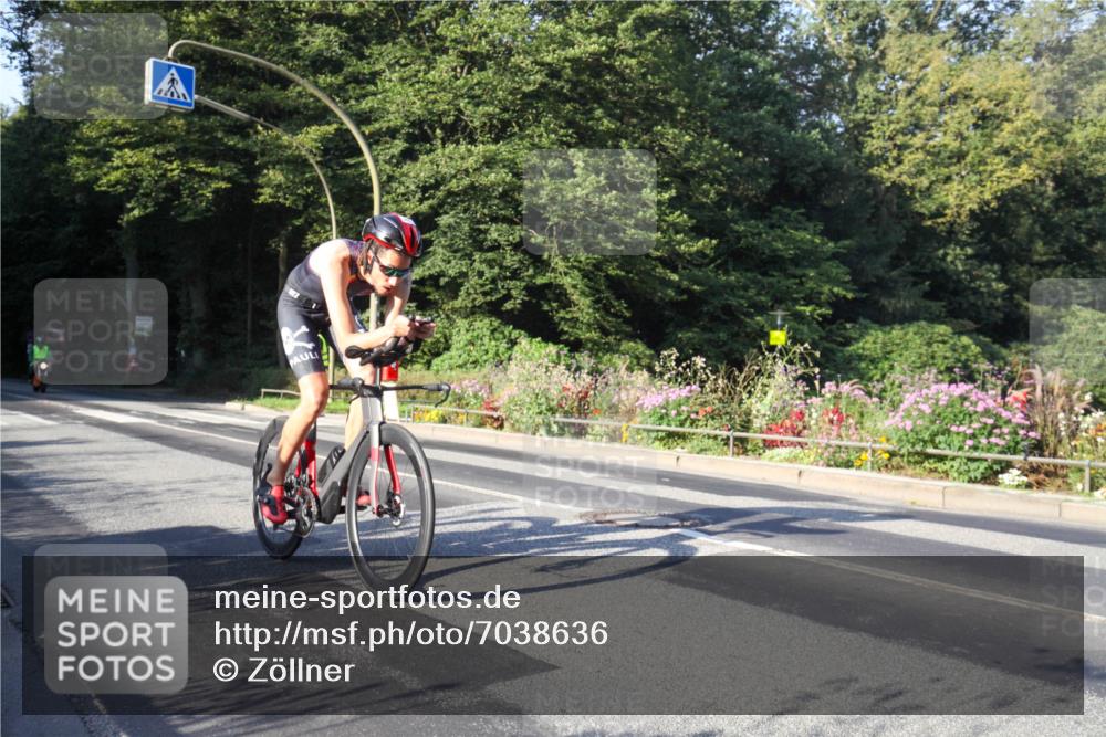 08.09.2024 - Stadtparktriathlon Zöllner http://msf.ph/oto/7038636 08.09.2024 08:58:53 Radfahren 27, 28, 74 meine-sportfotos.de