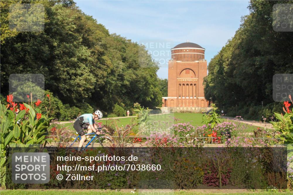 08.09.2024 - Stadtparktriathlon Zöllner http://msf.ph/oto/7038660 08.09.2024 09:10:51 Radfahren 57, 121, 159 meine-sportfotos.de
