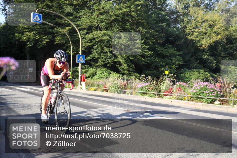 08.09.2024 - Stadtparktriathlon Zöllner http://msf.ph/oto/7038725 08.09.2024 09:02:27 Radfahren 92, 99, 102 meine-sportfotos.de