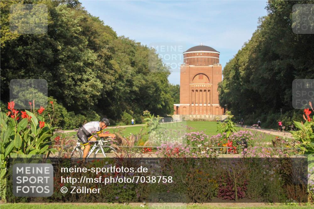 08.09.2024 - Stadtparktriathlon Zöllner http://msf.ph/oto/7038758 08.09.2024 09:12:57 Radfahren 19, 58, 156 meine-sportfotos.de