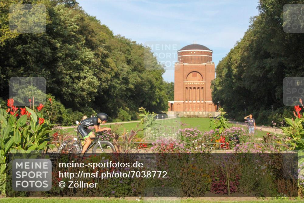 08.09.2024 - Stadtparktriathlon Zöllner http://msf.ph/oto/7038772 08.09.2024 09:13:27 Radfahren 5, 49, 59, 92, 106, 122, 175 meine-sportfotos.de