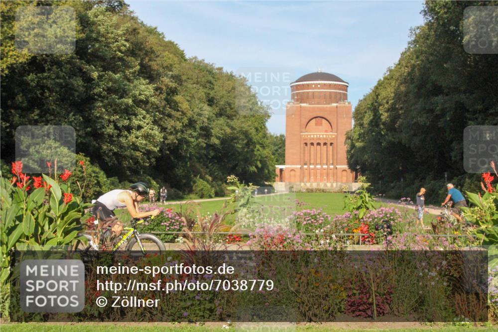 08.09.2024 - Stadtparktriathlon Zöllner http://msf.ph/oto/7038779 08.09.2024 09:13:30 Radfahren 1, 5, 49, 59, 92, 106, 122 meine-sportfotos.de