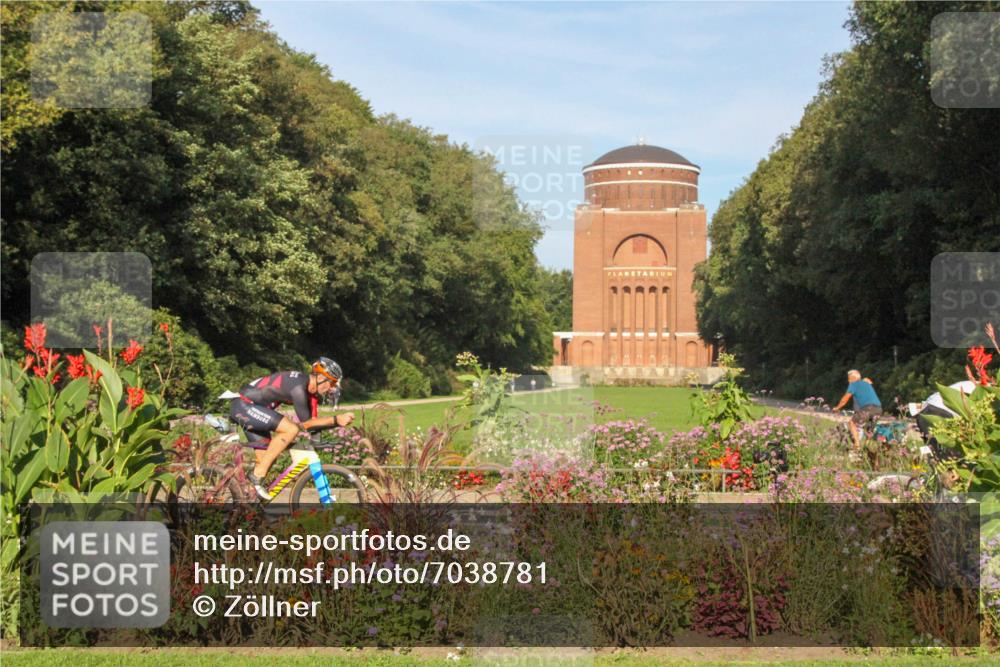 08.09.2024 - Stadtparktriathlon Zöllner http://msf.ph/oto/7038781 08.09.2024 09:13:30 Radfahren 1, 5, 49, 59, 92, 106, 122 meine-sportfotos.de