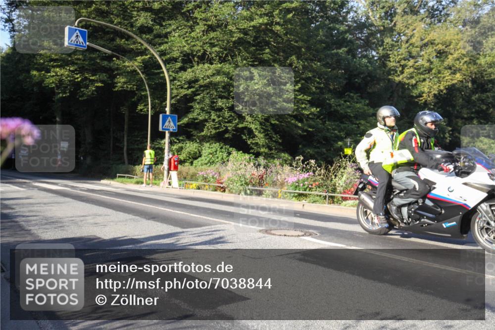 08.09.2024 - Stadtparktriathlon Zöllner http://msf.ph/oto/7038844 08.09.2024 09:04:47 Radfahren 8 meine-sportfotos.de