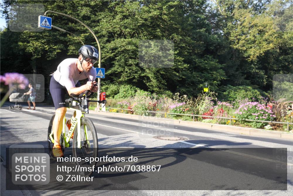 08.09.2024 - Stadtparktriathlon Zöllner http://msf.ph/oto/7038867 08.09.2024 09:05:17 Radfahren 18 meine-sportfotos.de