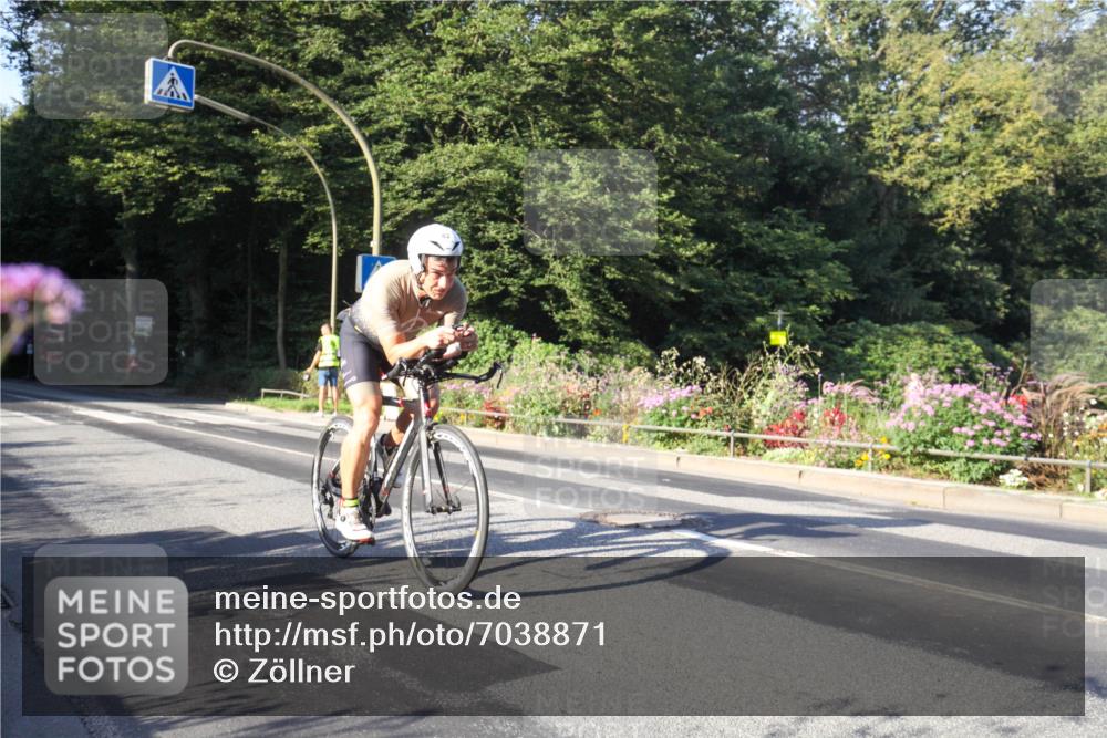 08.09.2024 - Stadtparktriathlon Zöllner http://msf.ph/oto/7038871 08.09.2024 09:05:25 Radfahren 42, 104 meine-sportfotos.de