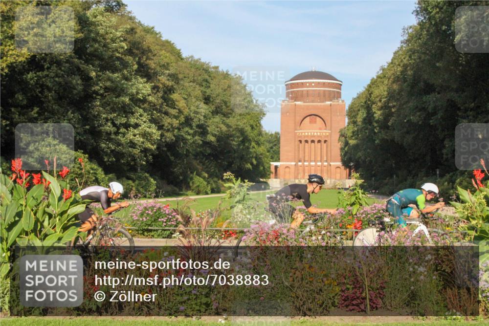 08.09.2024 - Stadtparktriathlon Zöllner http://msf.ph/oto/7038883 08.09.2024 09:15:14 Radfahren 15, 21, 35, 40, 44, 54, 63, 76 meine-sportfotos.de