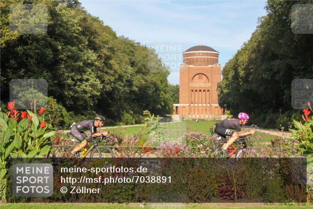 08.09.2024 - Stadtparktriathlon Zöllner http://msf.ph/oto/7038891 08.09.2024 09:15:15 Radfahren 15, 21, 35, 40, 44, 54, 63, 76 meine-sportfotos.de