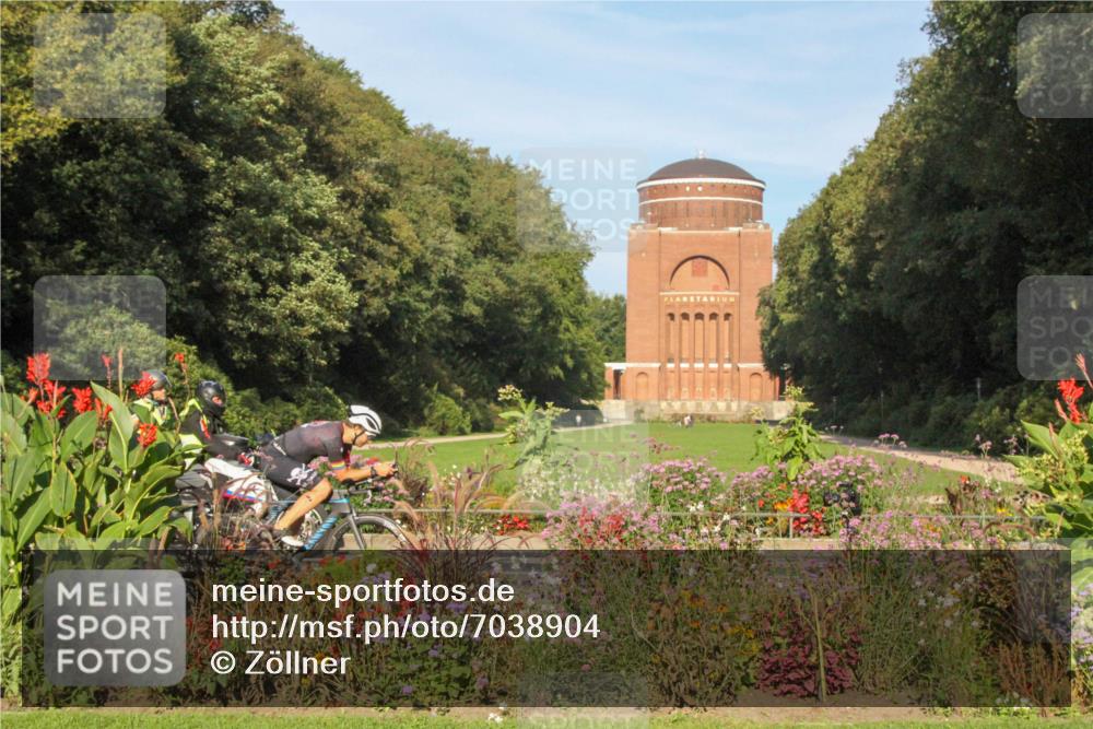 08.09.2024 - Stadtparktriathlon Zöllner http://msf.ph/oto/7038904 08.09.2024 09:15:28 Radfahren 25, 32, 72, 99, 127 meine-sportfotos.de