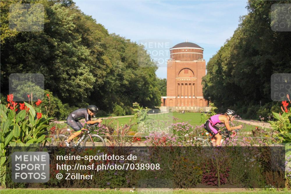 08.09.2024 - Stadtparktriathlon Zöllner http://msf.ph/oto/7038908 08.09.2024 09:15:30 Radfahren 25, 72, 99, 179 meine-sportfotos.de