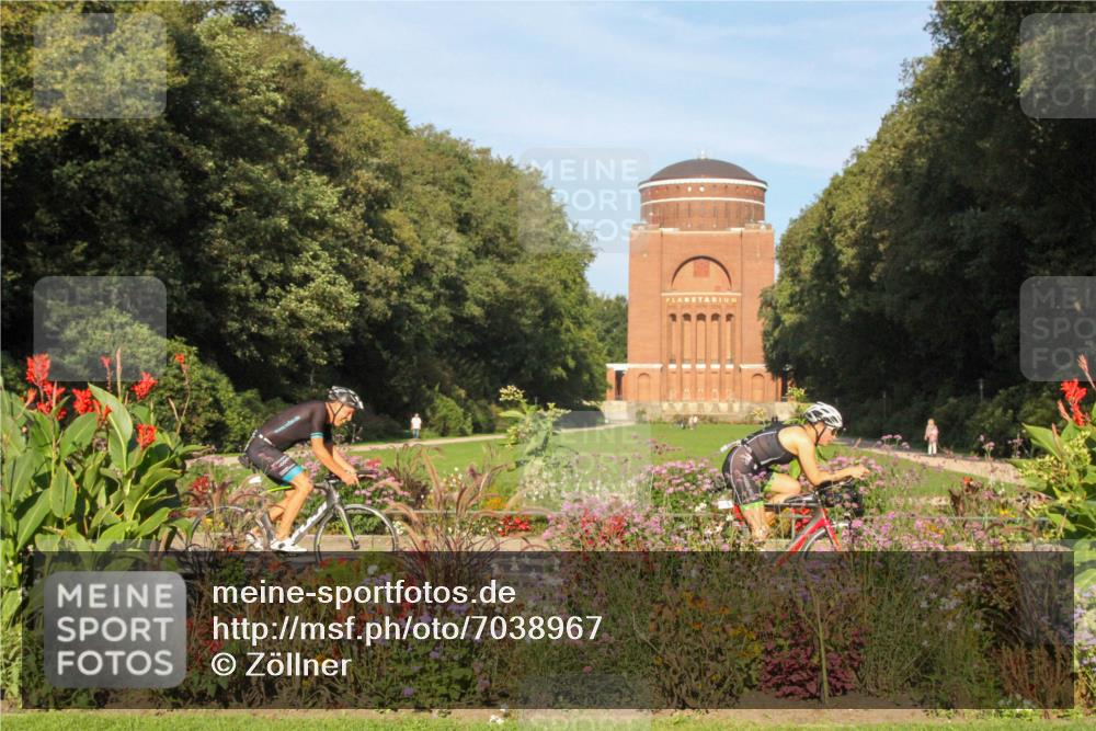 08.09.2024 - Stadtparktriathlon Zöllner http://msf.ph/oto/7038967 08.09.2024 09:16:56 Radfahren 121, 133 meine-sportfotos.de