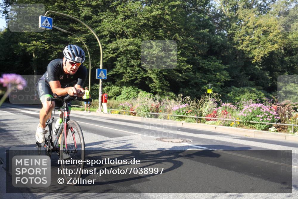 08.09.2024 - Stadtparktriathlon Zöllner http://msf.ph/oto/7038997 08.09.2024 09:09:20 Radfahren 90 meine-sportfotos.de