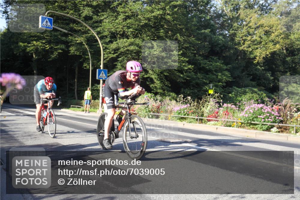 08.09.2024 - Stadtparktriathlon Zöllner http://msf.ph/oto/7039005 08.09.2024 09:09:32 Radfahren 15, 21, 40, 44, 54, 63, 76, 127 meine-sportfotos.de