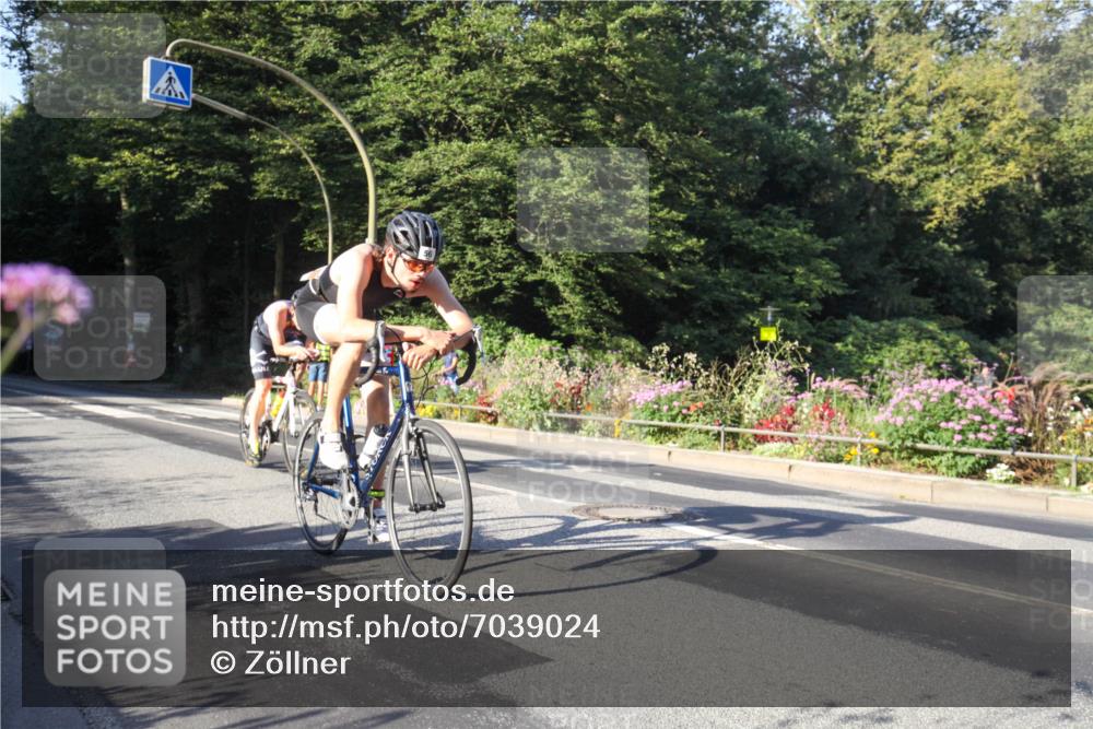 08.09.2024 - Stadtparktriathlon Zöllner http://msf.ph/oto/7039024 08.09.2024 09:09:38 Radfahren 25, 26, 35, 56, 72, 123 meine-sportfotos.de