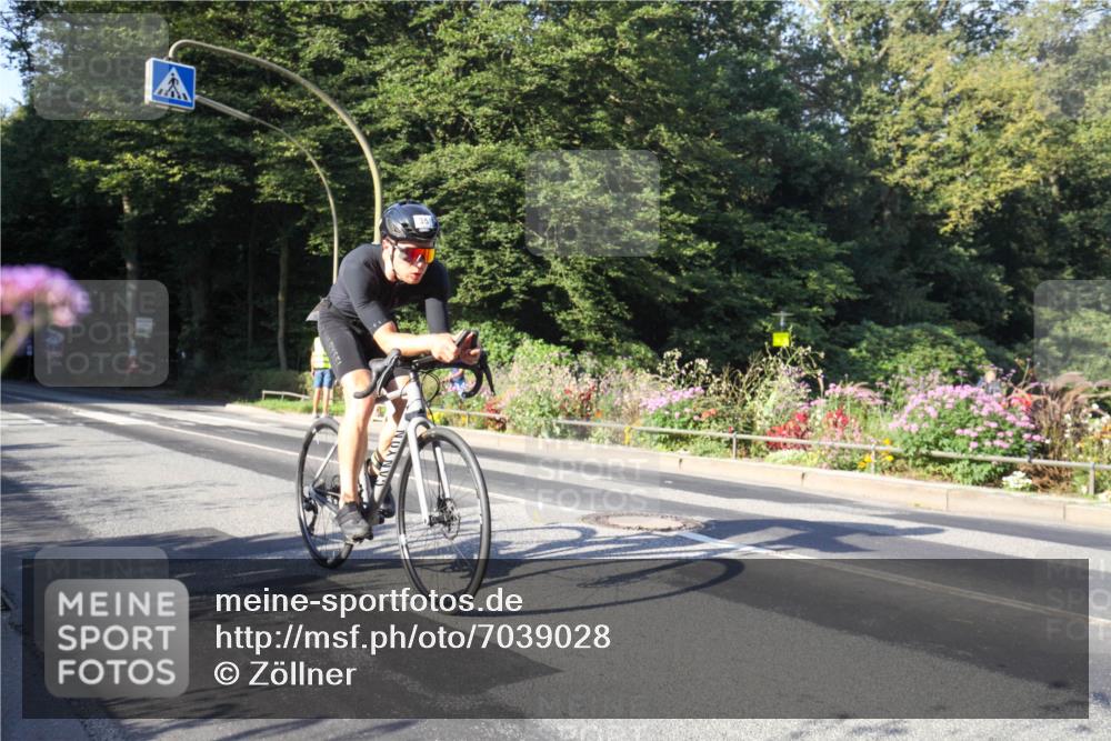 08.09.2024 - Stadtparktriathlon Zöllner http://msf.ph/oto/7039028 08.09.2024 09:09:39 Radfahren 25, 26, 35, 56, 72, 123 meine-sportfotos.de