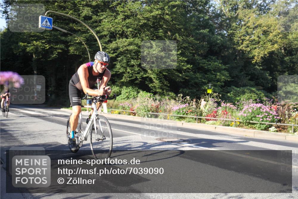 08.09.2024 - Stadtparktriathlon Zöllner http://msf.ph/oto/7039090 08.09.2024 09:10:56 Radfahren 57, 85, 97, 121 meine-sportfotos.de