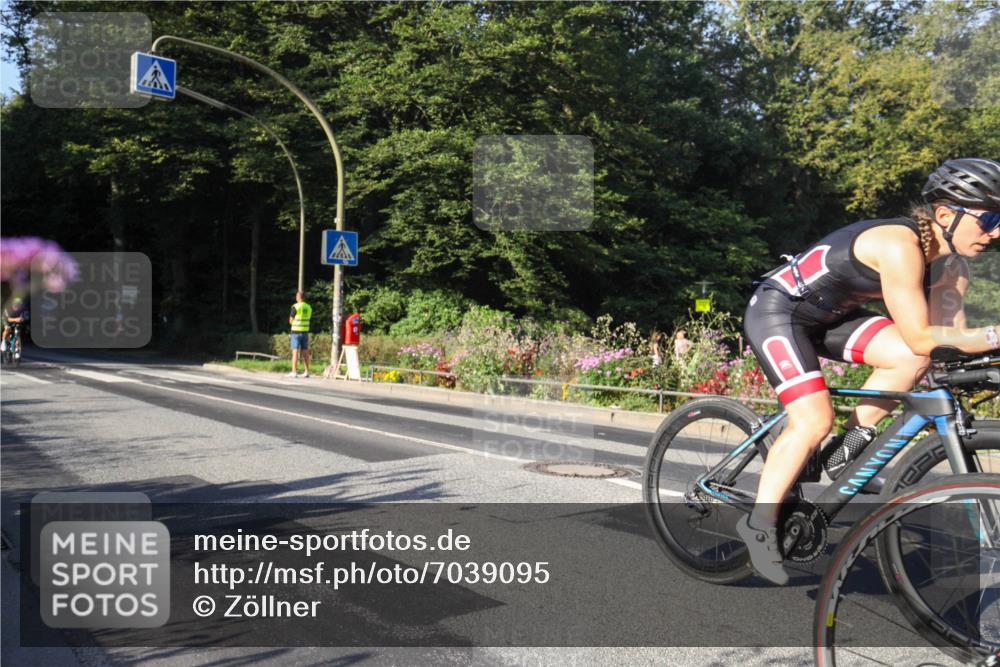 08.09.2024 - Stadtparktriathlon Zöllner http://msf.ph/oto/7039095 08.09.2024 09:11:03 Radfahren 74, 116, 119, 172, 174 meine-sportfotos.de