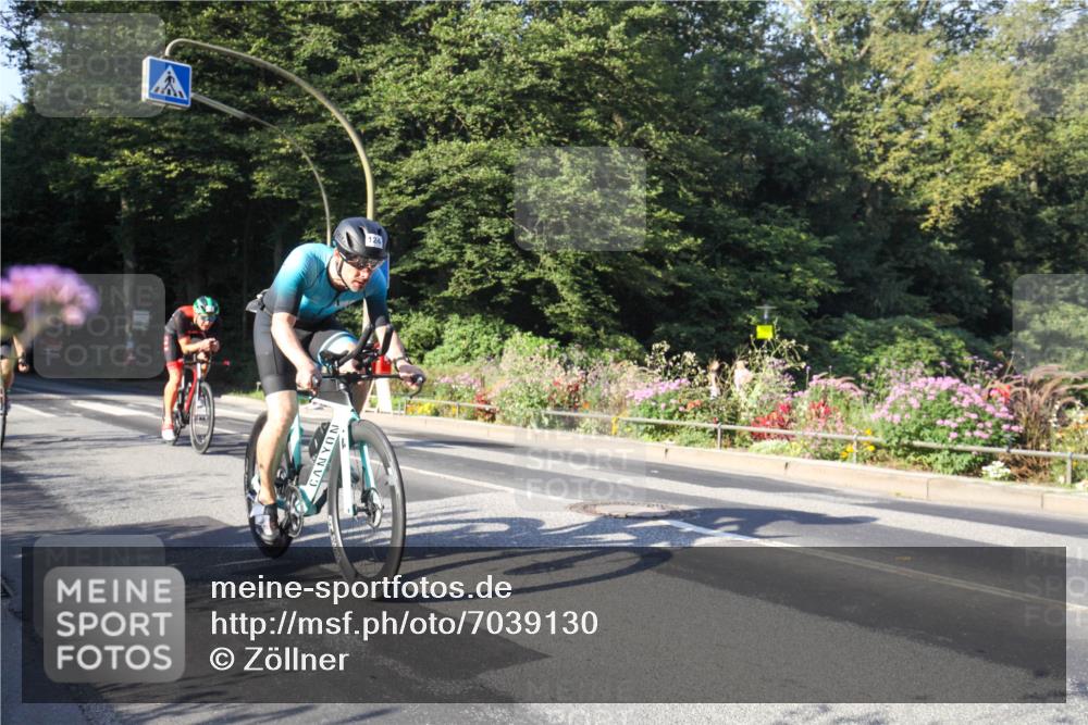08.09.2024 - Stadtparktriathlon Zöllner http://msf.ph/oto/7039130 08.09.2024 09:11:49 Radfahren 4, 11, 45, 124, 138, 140, 144 meine-sportfotos.de