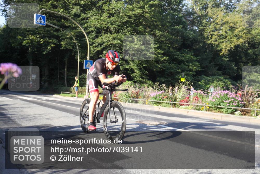 08.09.2024 - Stadtparktriathlon Zöllner http://msf.ph/oto/7039141 08.09.2024 09:12:03 Radfahren 17, 18 meine-sportfotos.de