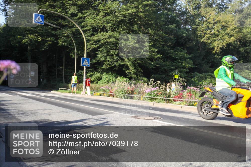 08.09.2024 - Stadtparktriathlon Zöllner http://msf.ph/oto/7039178 08.09.2024 09:13:23 Radfahren 49, 175 meine-sportfotos.de