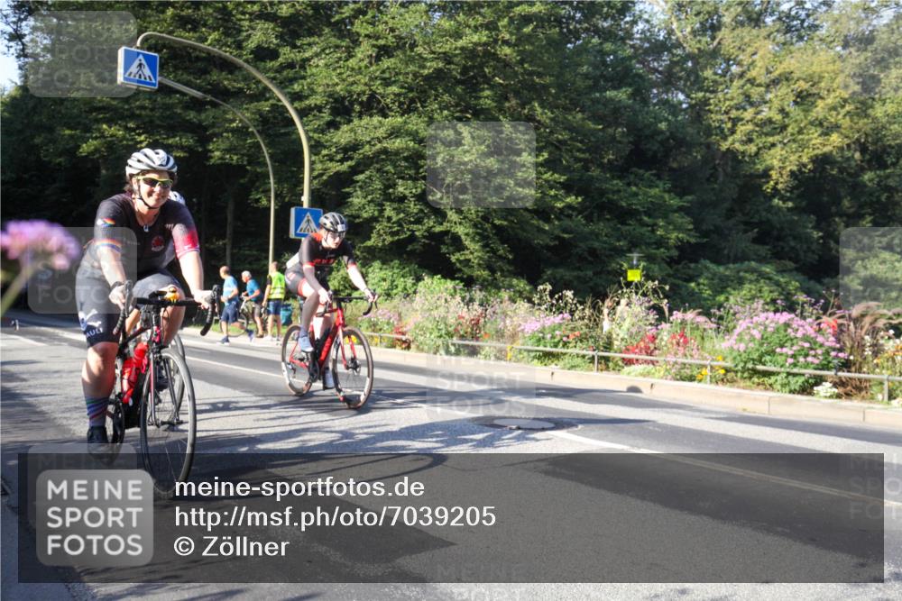 08.09.2024 - Stadtparktriathlon Zöllner http://msf.ph/oto/7039205 08.09.2024 09:13:49 Radfahren 52, 95, 152, 155 meine-sportfotos.de