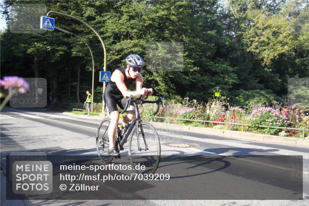 08.09.2024 - Stadtparktriathlon Zöllner http://msf.ph/oto/7039209 08.09.2024 09:13:58 Radfahren 65, 126 meine-sportfotos.de
