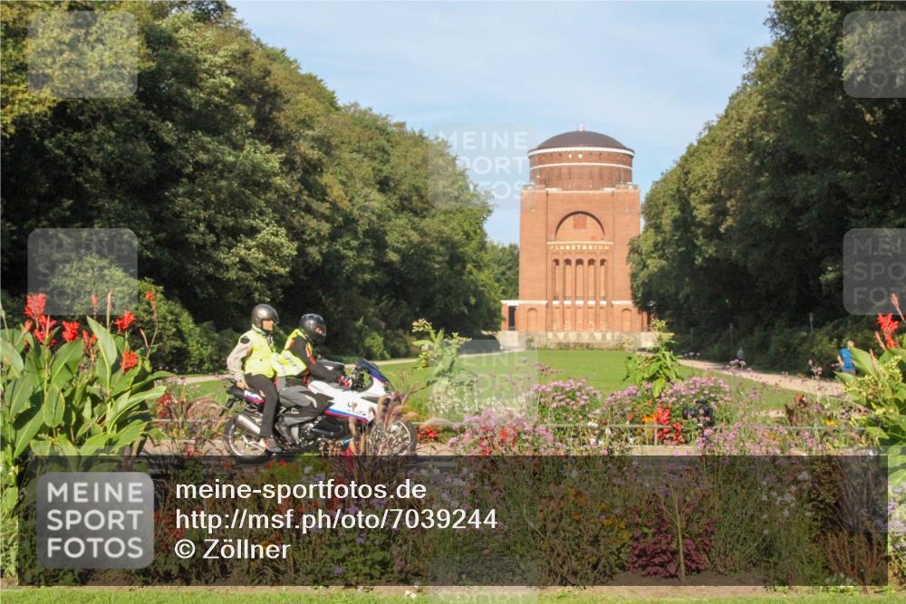08.09.2024 - Stadtparktriathlon Zöllner http://msf.ph/oto/7039244 08.09.2024 09:25:03 Radfahren 92, 144, 151 meine-sportfotos.de
