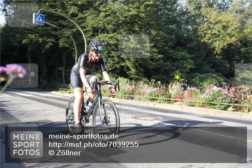 08.09.2024 - Stadtparktriathlon Zöllner http://msf.ph/oto/7039255 08.09.2024 09:14:44 Radfahren 168 meine-sportfotos.de