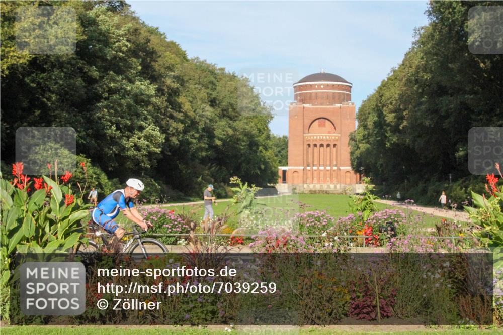 08.09.2024 - Stadtparktriathlon Zöllner http://msf.ph/oto/7039259 08.09.2024 09:25:18 Radfahren 101 meine-sportfotos.de