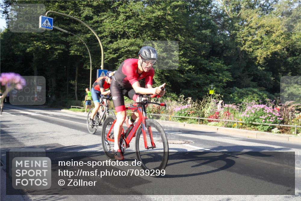 08.09.2024 - Stadtparktriathlon Zöllner http://msf.ph/oto/7039299 08.09.2024 09:15:42 Radfahren 26, 37, 109, 113 meine-sportfotos.de