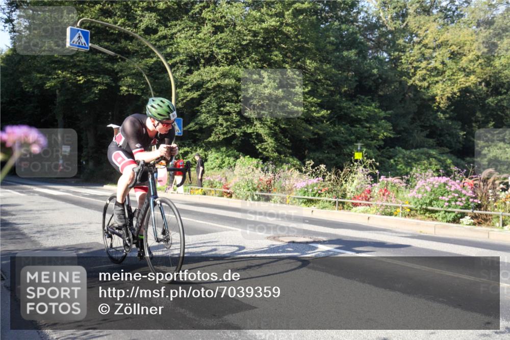 08.09.2024 - Stadtparktriathlon Zöllner http://msf.ph/oto/7039359 08.09.2024 09:17:12 Radfahren 27, 85, 116, 141 meine-sportfotos.de