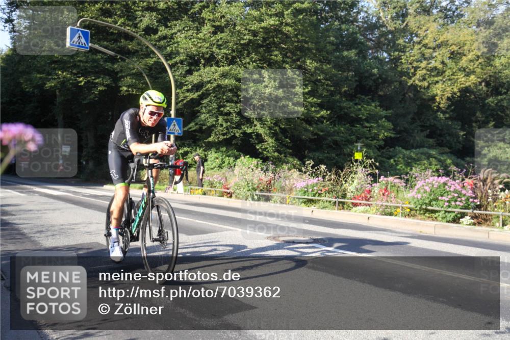 08.09.2024 - Stadtparktriathlon Zöllner http://msf.ph/oto/7039362 08.09.2024 09:17:16 Radfahren 27, 74, 85, 116, 174 meine-sportfotos.de