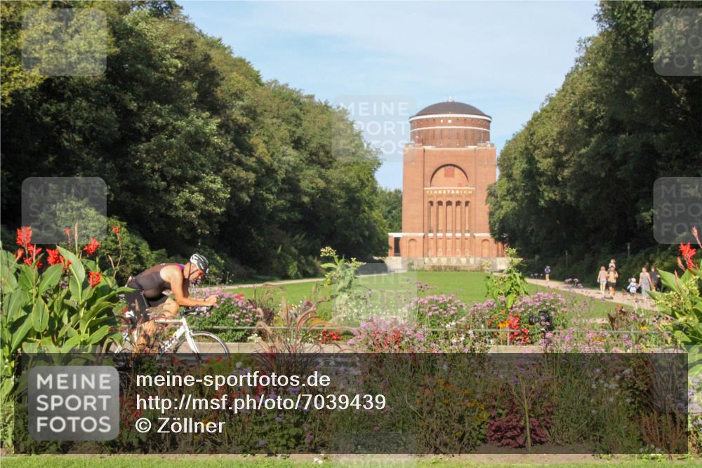 08.09.2024 - Stadtparktriathlon Zöllner http://msf.ph/oto/7039439 08.09.2024 09:31:01 Radfahren 97, 174, 178 meine-sportfotos.de