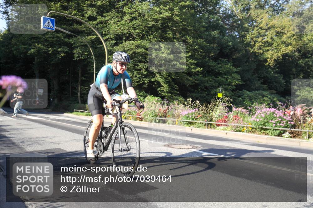 08.09.2024 - Stadtparktriathlon Zöllner http://msf.ph/oto/7039464 08.09.2024 09:20:23 Radfahren 180 meine-sportfotos.de