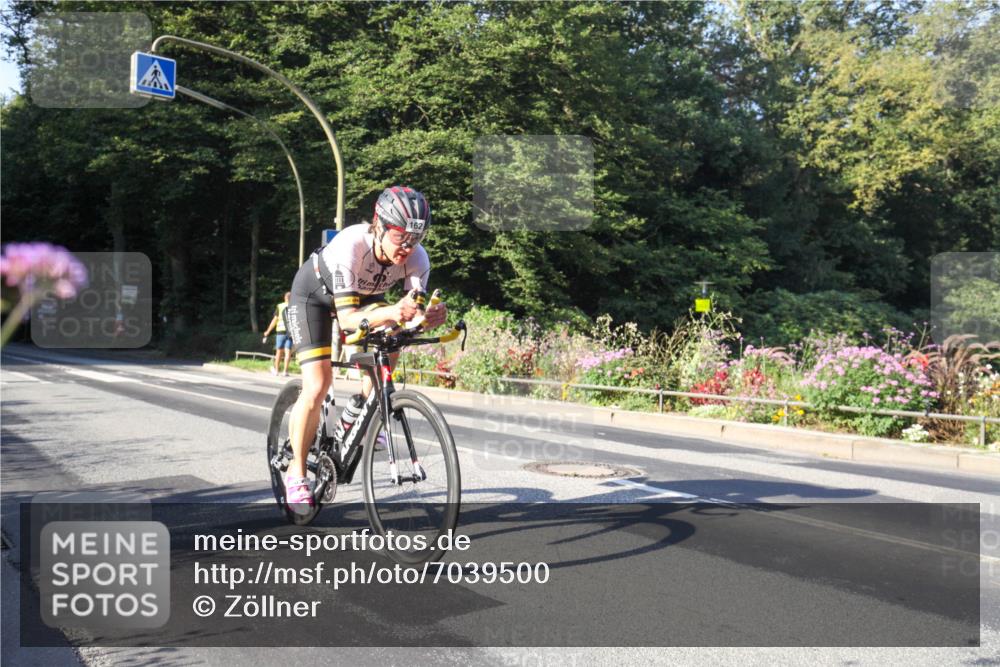 08.09.2024 - Stadtparktriathlon Zöllner http://msf.ph/oto/7039500 08.09.2024 09:21:18 Radfahren 162, 168 meine-sportfotos.de