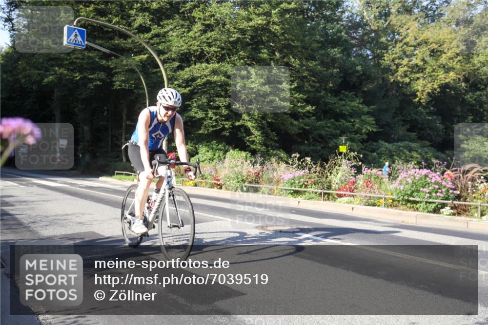 08.09.2024 - Stadtparktriathlon Zöllner http://msf.ph/oto/7039519 08.09.2024 09:21:45 Radfahren 103, 109 meine-sportfotos.de