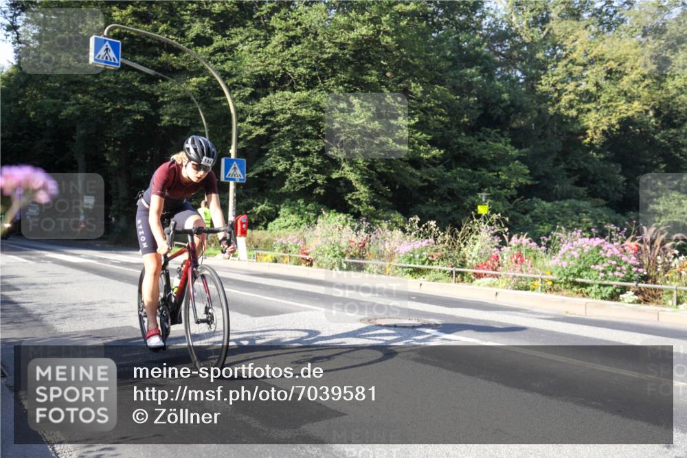 08.09.2024 - Stadtparktriathlon Zöllner http://msf.ph/oto/7039581 08.09.2024 09:25:01 Radfahren 92, 144, 151 meine-sportfotos.de