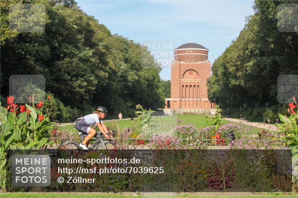 08.09.2024 - Stadtparktriathlon Zöllner http://msf.ph/oto/7039625 08.09.2024 09:38:11 Radfahren 151 meine-sportfotos.de