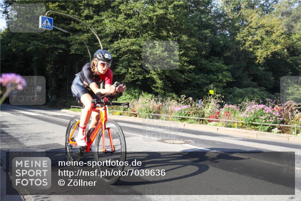 08.09.2024 - Stadtparktriathlon Zöllner http://msf.ph/oto/7039636 08.09.2024 09:26:36 Radfahren 176 meine-sportfotos.de