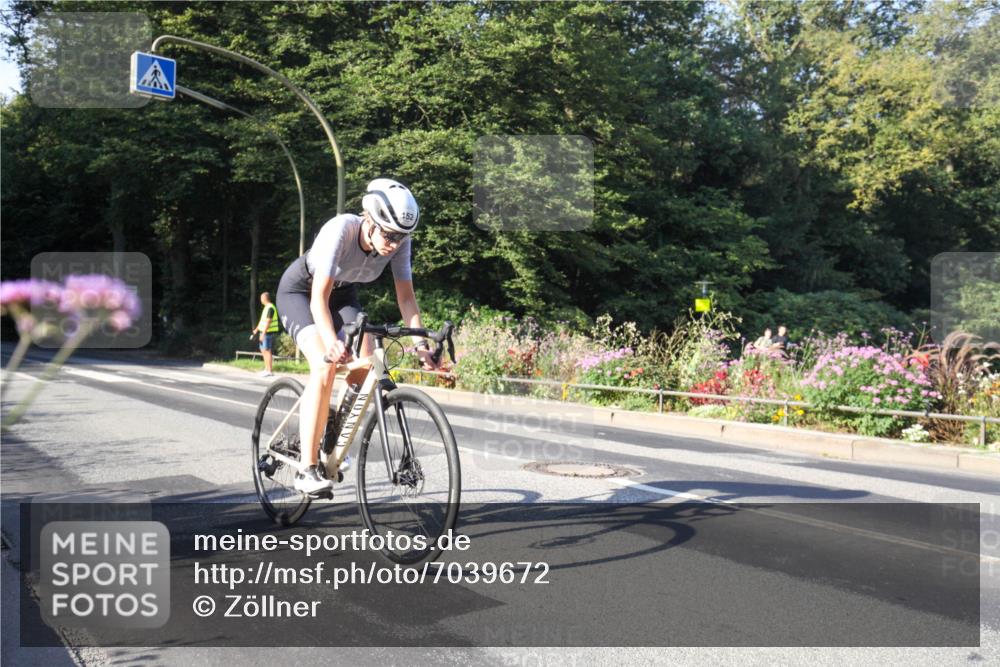 08.09.2024 - Stadtparktriathlon Zöllner http://msf.ph/oto/7039672 08.09.2024 09:28:03 Radfahren 152, 168 meine-sportfotos.de