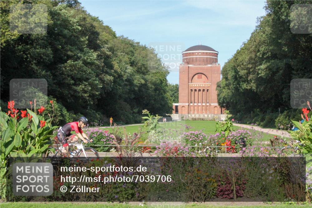 08.09.2024 - Stadtparktriathlon Zöllner http://msf.ph/oto/7039706 08.09.2024 09:42:15 Radfahren 148, 165 meine-sportfotos.de